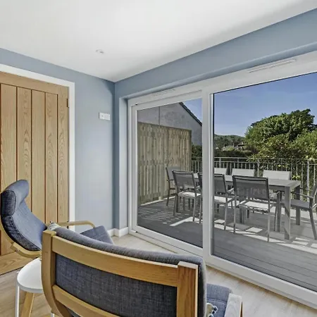 4 Bed In Ambleside Oc-Lr120 *