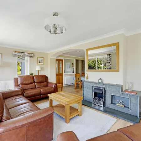 4 Bed In Ambleside Oc-Lr120 *