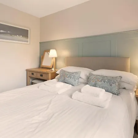 4 Bed In Ambleside Oc-Lr120 Ambleside